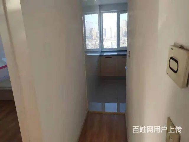 鼎鑫国际93平 精装修月租1300 - 图片 1