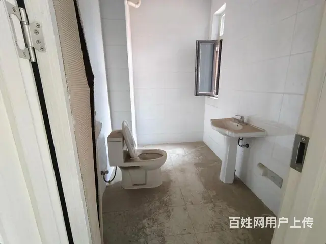 青年路附近9楼 电梯三室送储藏室 58万可贷款 - 图片 4