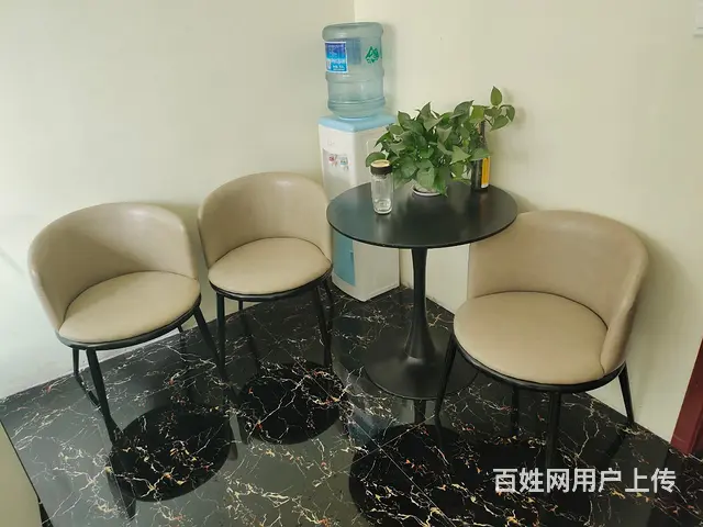 小茶几，几乎全新 - 图片