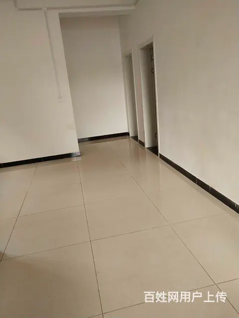 伊洛学校附近套房出租 - 图片 2