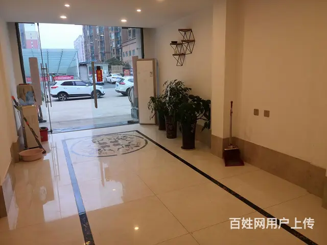 羊山新区新六大街旺铺出租 - 图片 2