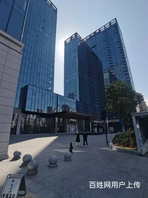 环境优美舒适 商业成熟  生活便利 干净整洁 - 图片 2