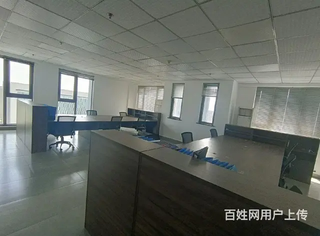 干净整洁全套办公桌椅 - 图片 3