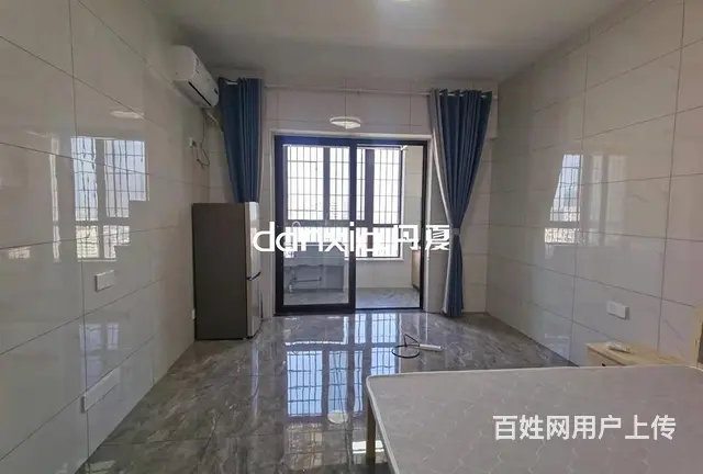 富雅国际 大单间出租 精装全配 包含沙发茶几电视书桌等配套 - 图片 1