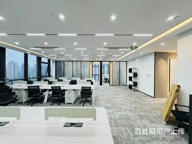 超值出租!地铁口精装4加1户型，可容纳30到40人，价格可谈 - 图片 1
