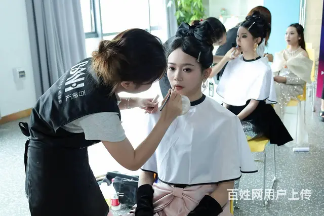 广州学化妆，到百美汇学校，专业全面靠谱无隐形消费 - 图片 2