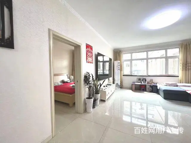欧洲新城2楼，87平，42万， - 图片