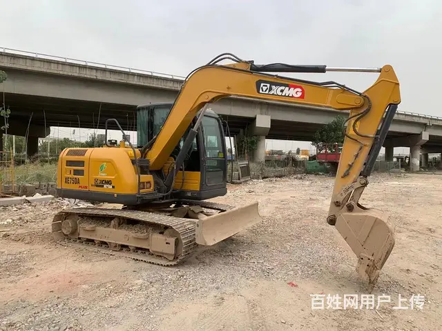20年4月出厂手续齐全的徐工75实表4000小时价 - 图片 1