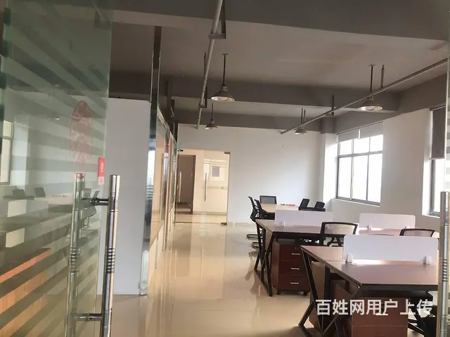 房东直租)麓谷118平精装修电商，仓库，办公出租，带办公家具 - 图片 5