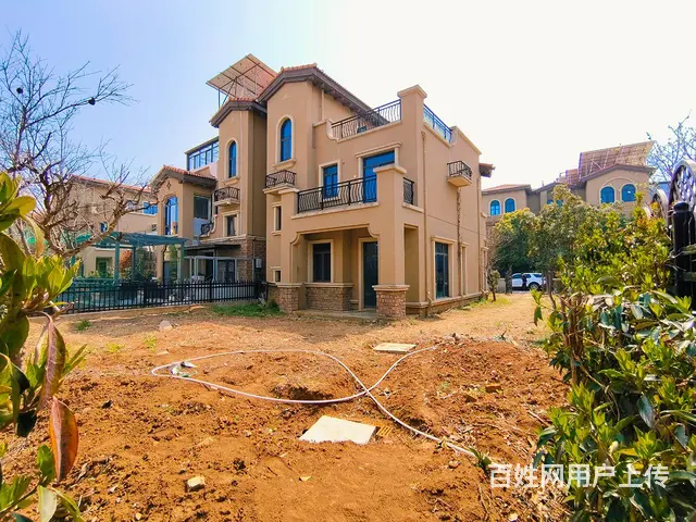 喜欢大院子的看过来！近200平独门独院，带超大露台！ - 图片 2