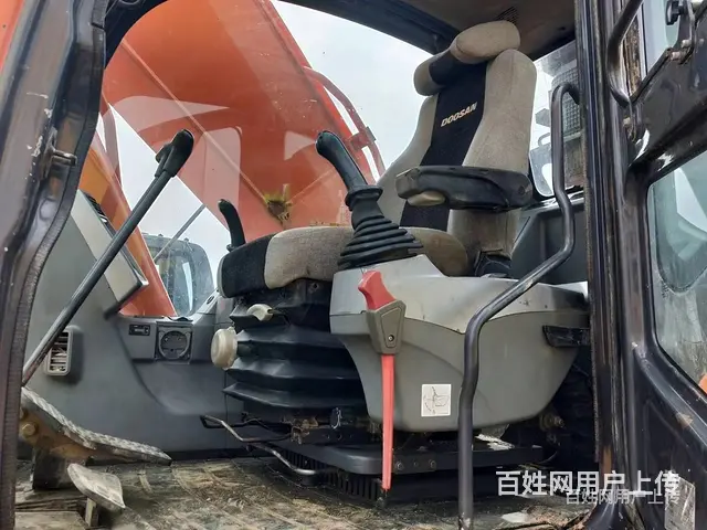 遵义 精品斗山DX300二手挖掘机 工地干活车 - 图片 4