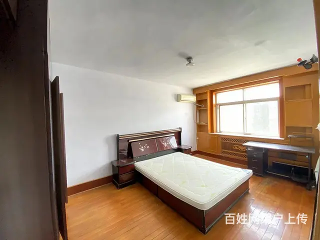 二高附近5楼69平床冰箱洗衣机热水器空调8500元 - 图片 1