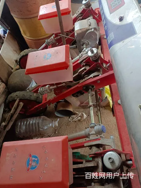 21年悬浮式三行玉米播种机 - 图片 2