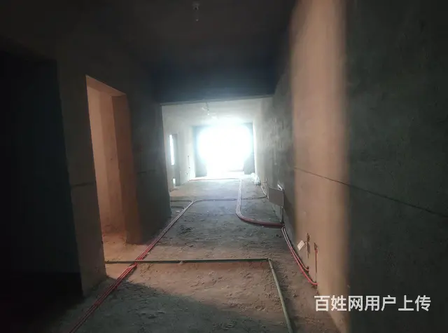 万达附近 东王储小区 电梯2室97平米  毛坯 水电已走 - 图片 3