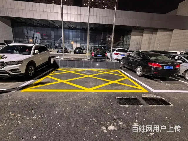 松原道路划线 松原停车场化学画线 - 图片