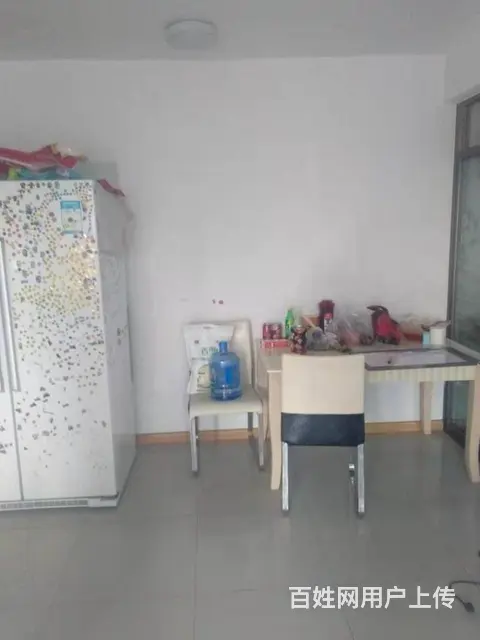爱丽香舍 普通住宅2厅 中等装修 - 图片 1