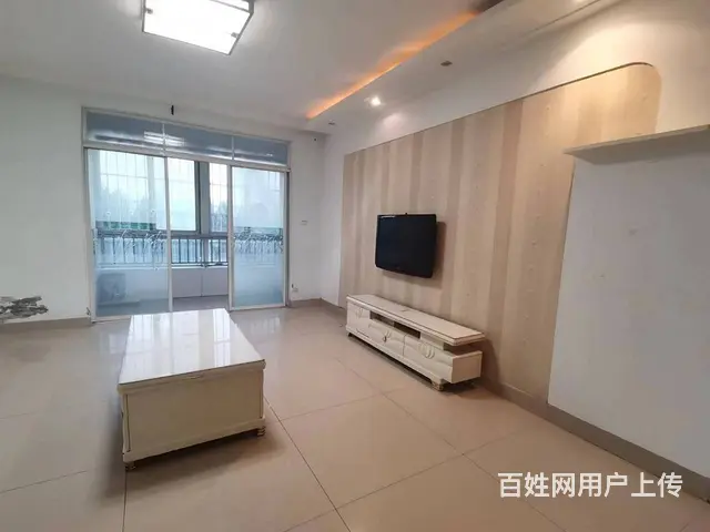 香槟广场精装两居室 家具家电齐全 月租1200 - 图片 1