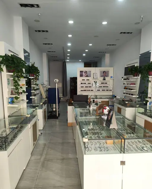 （徐州找店网）睢宁弘基上城营业中眼镜店转让 - 图片 1