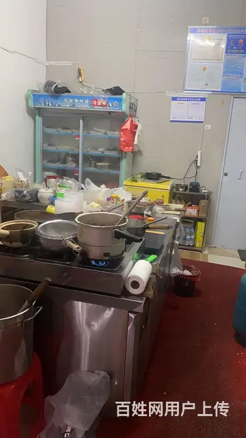 外卖店转让 设备齐全 内有一室一卫 - 图片 1