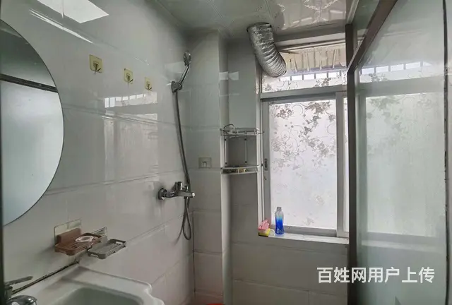 拱北关口龙城大厦电梯精装大公寓出租，租价1700，近关口 - 图片 6