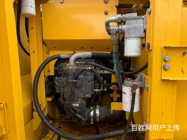 二手挖掘机小松130-7，全国联保包送，纯土方 - 图片 7