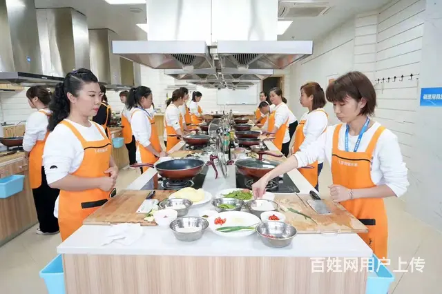 厦门老牌家政主营保姆，育婴师，保洁，护工服务 - 图片 5