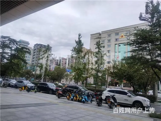 （同城搜铺网）巴人广场红绿灯路口60平重庆小面转让 - 图片 5