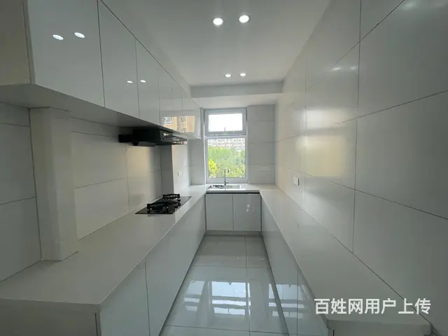 新市政府，亚澜湾B区201，电梯洋房，三室两厅一卫，精装修， - 图片 3