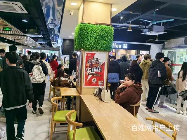 封闭式管理高校，学校唯一个食堂 - 图片 2