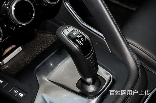 捷豹E-PACE 2018款 2.0T 手自一体 P200 - 图片 8