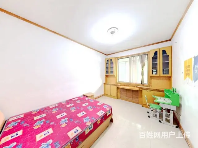 东风路咸阳中学对面，周围配套交通便利，房主直售。 - 图片 5