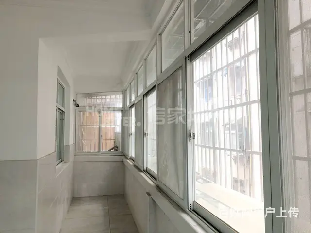 大庆路口小蓝鲸精装三房南北通透交通方便生活便利随时看房 - 图片 8