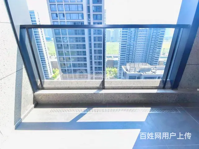 闹市中的宁静绿洲 都市中的窗前美景 好房中的经典雅居 - 图片 2