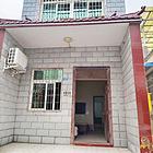 位于汝南县城顺城街中段自建房