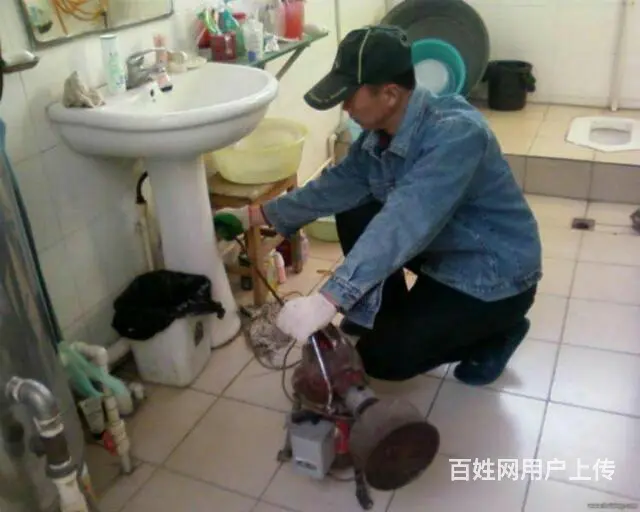 专业管道疏通，马桶、地漏疏通，水电维修安装。 - 图片 1