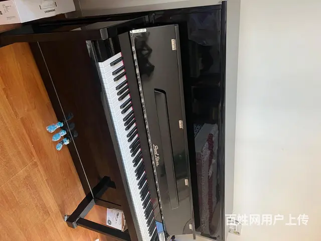 【搞定了！】钢琴珠江ＵＰ120L几乎全新低价转让 - 图片 1