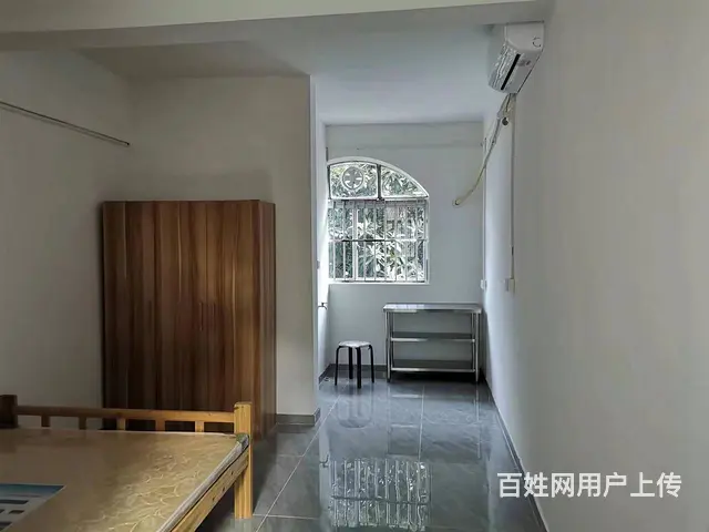 石榴园单身公寓出租，新装修，三楼，部分​‌‌​‌‌​‌‌家私 - 图片 1