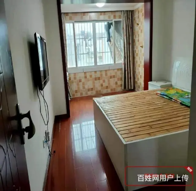 翠园新村2楼三室两厅一卫精装修二干一月 - 图片 1