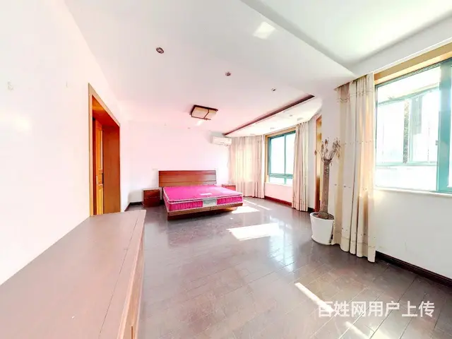 新上合家欢独栋别墅，带200多平大花园 - 图片 2