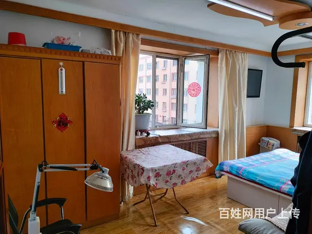 工农区大世界振鹤小区六楼非顶楼三盒肉串 - 图片 1