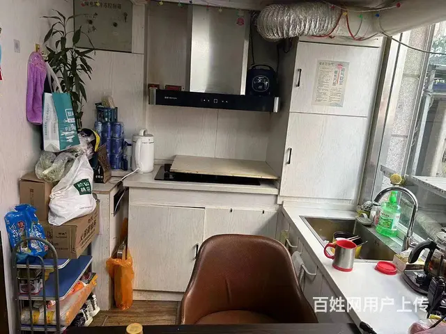 太阳城繁华地段天桥市场临街旺铺转让，面积184平米 - 图片 4