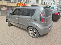 起亚 秀尔 2010款 1.6 手动 GLS