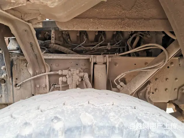 18年二手三一搅拌车 大12方 336马力 后八轮 - 图片 4