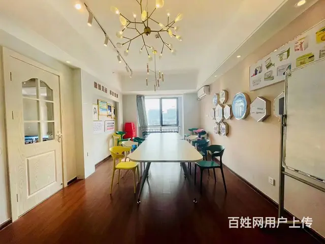 雁江区万达广场南B座150平美容店转让 - 图片 1