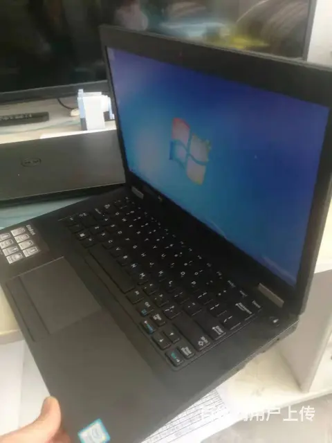 很新戴尔笔记本i5-6300U六代8G内存256G - 图片 4