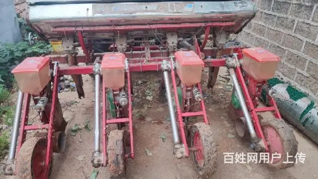 农哈哈四行玉米播种机 - 图片 3