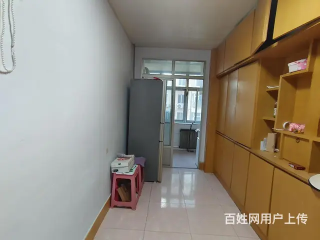 珠江机场路附近民航小区步梯3楼，51平，2室一厅，冰箱洗衣机 - 图片 3