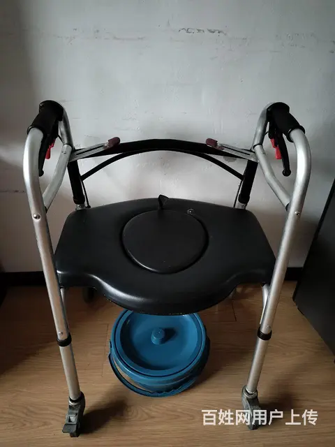 老人行走不便助行器 - 图片 1