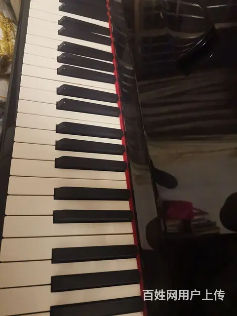 音质很好的钢琴，钢琴键都是完好的，到手就可以弹奏， - 图片 3