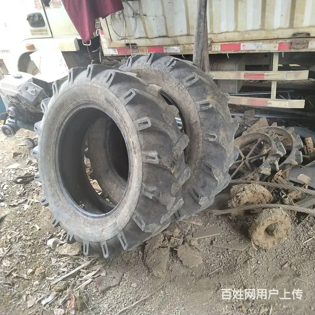转让12.4—24一对内外胎 - 图片 1